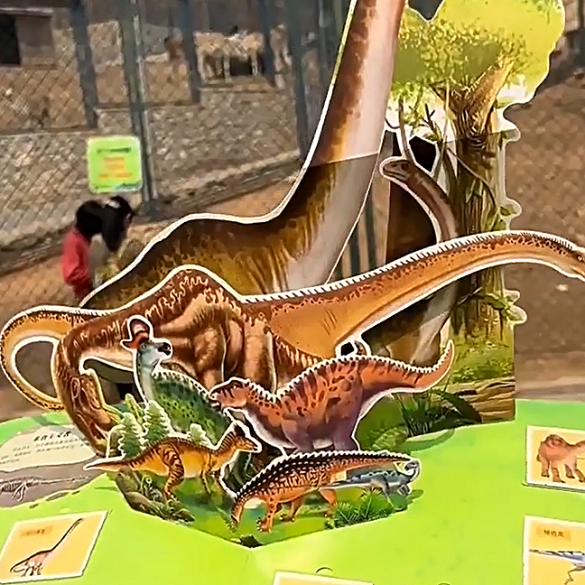 ⏰Historical Lowest Price: Save 49%-🦖3D Encyclopedia Prehistorica Dinosaurs📙HARDCOVER
