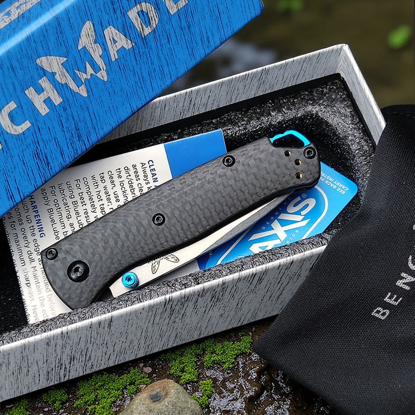 BM 535-3 Bugout Carbon Fiber Handle Pocket Knife