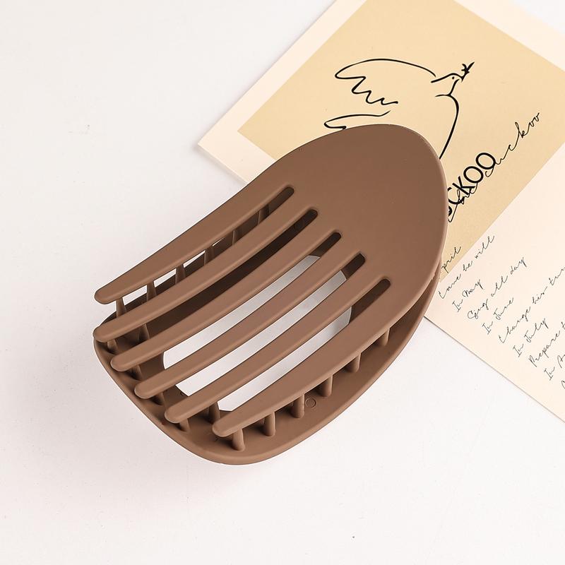 🎁Casual Versatile Solid Colour Lay Flat Hair Clip
