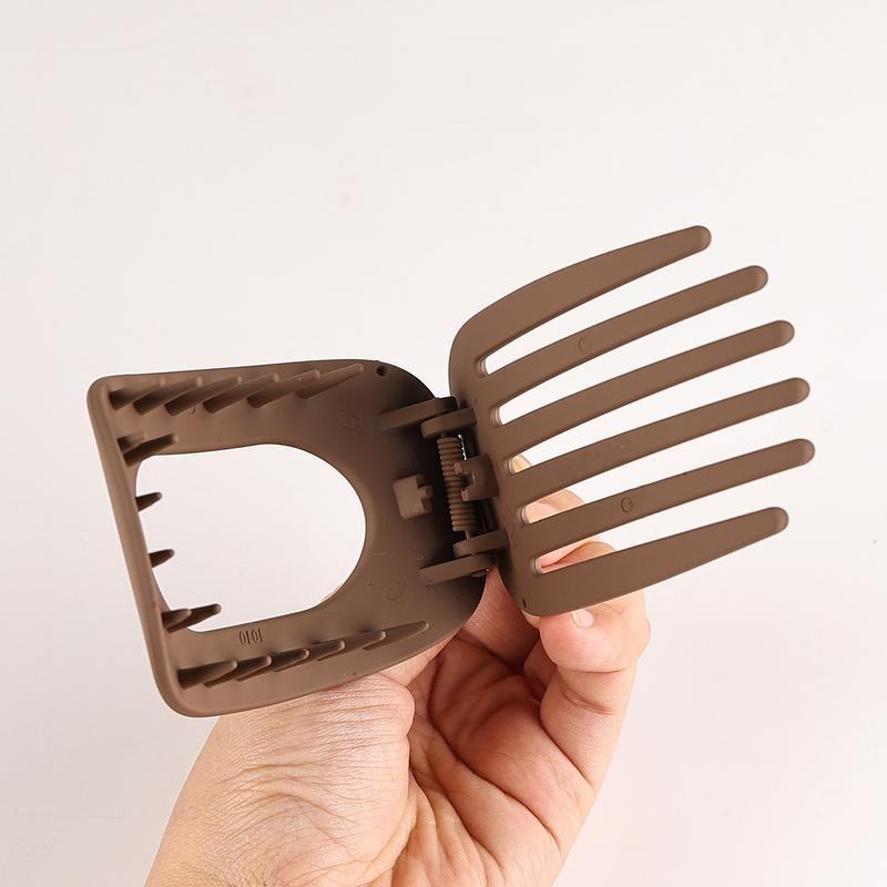🎁Casual Versatile Solid Colour Lay Flat Hair Clip