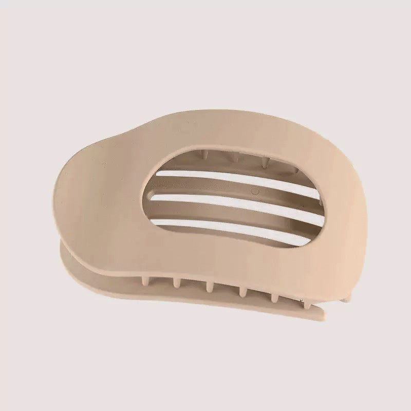 🎁Casual Versatile Solid Colour Lay Flat Hair Clip