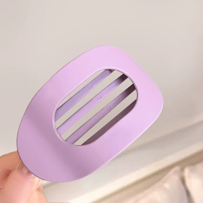 🎁Casual Versatile Solid Colour Lay Flat Hair Clip